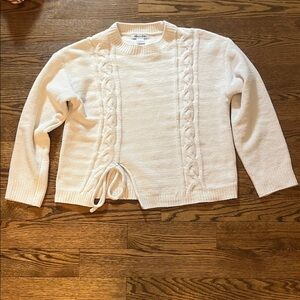 Chic Ivory Cable Knit Sweater